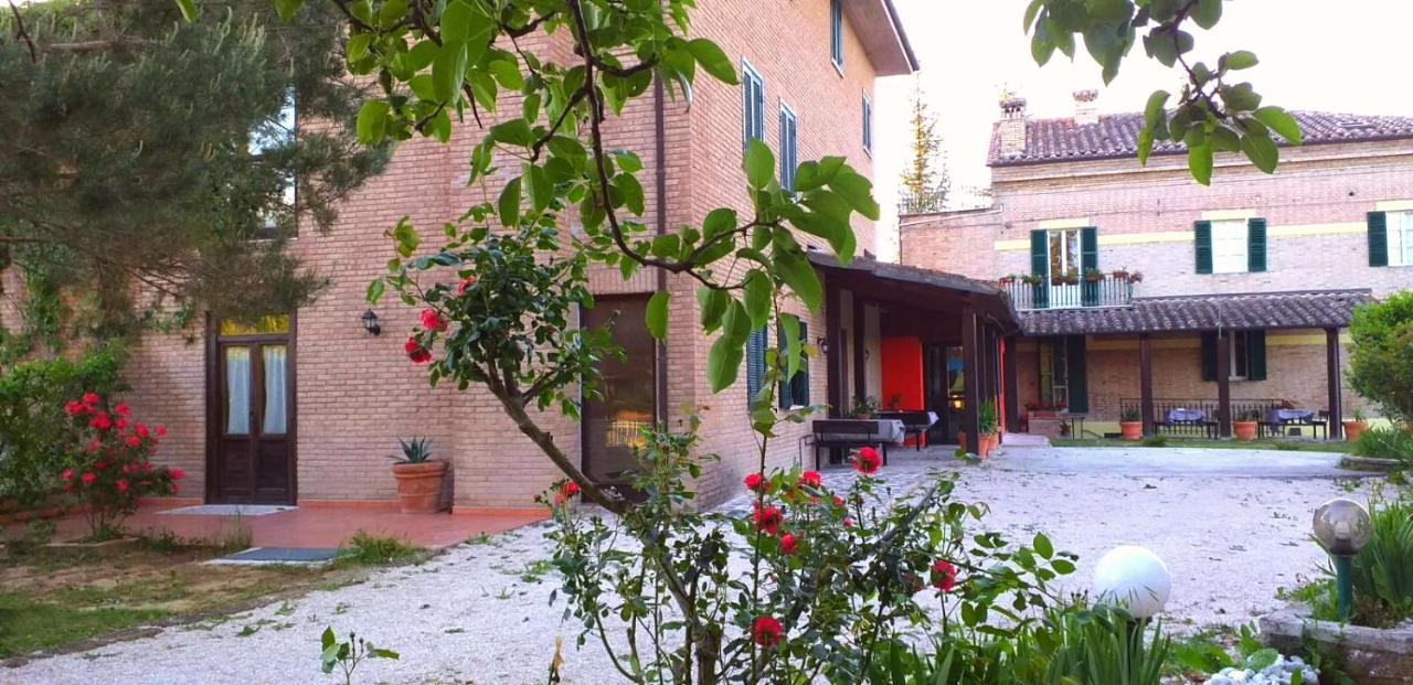 סארנאנו Hotel B&B Resort Fonte La Castellana מראה חיצוני תמונה