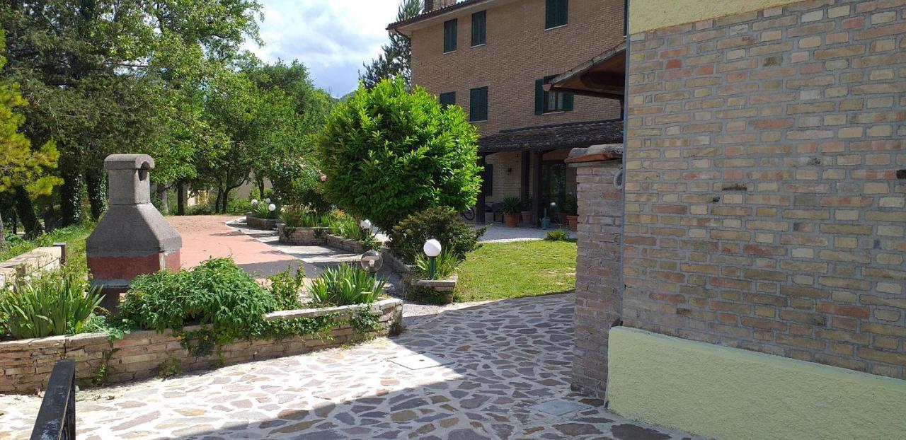 סארנאנו Hotel B&B Resort Fonte La Castellana מראה חיצוני תמונה